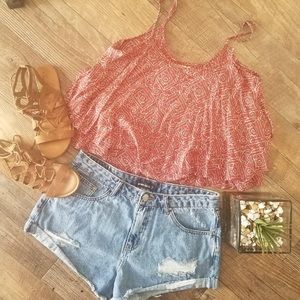 HOLLISTER RED SHORT TOP SIZE S